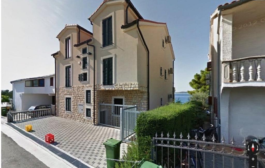 Apartments Pisacic 比比涅 外观 照片